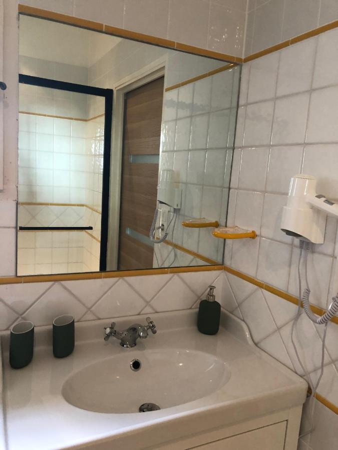 Le Nid Des Corbieres Bed & Breakfast Bizanet Exterior photo